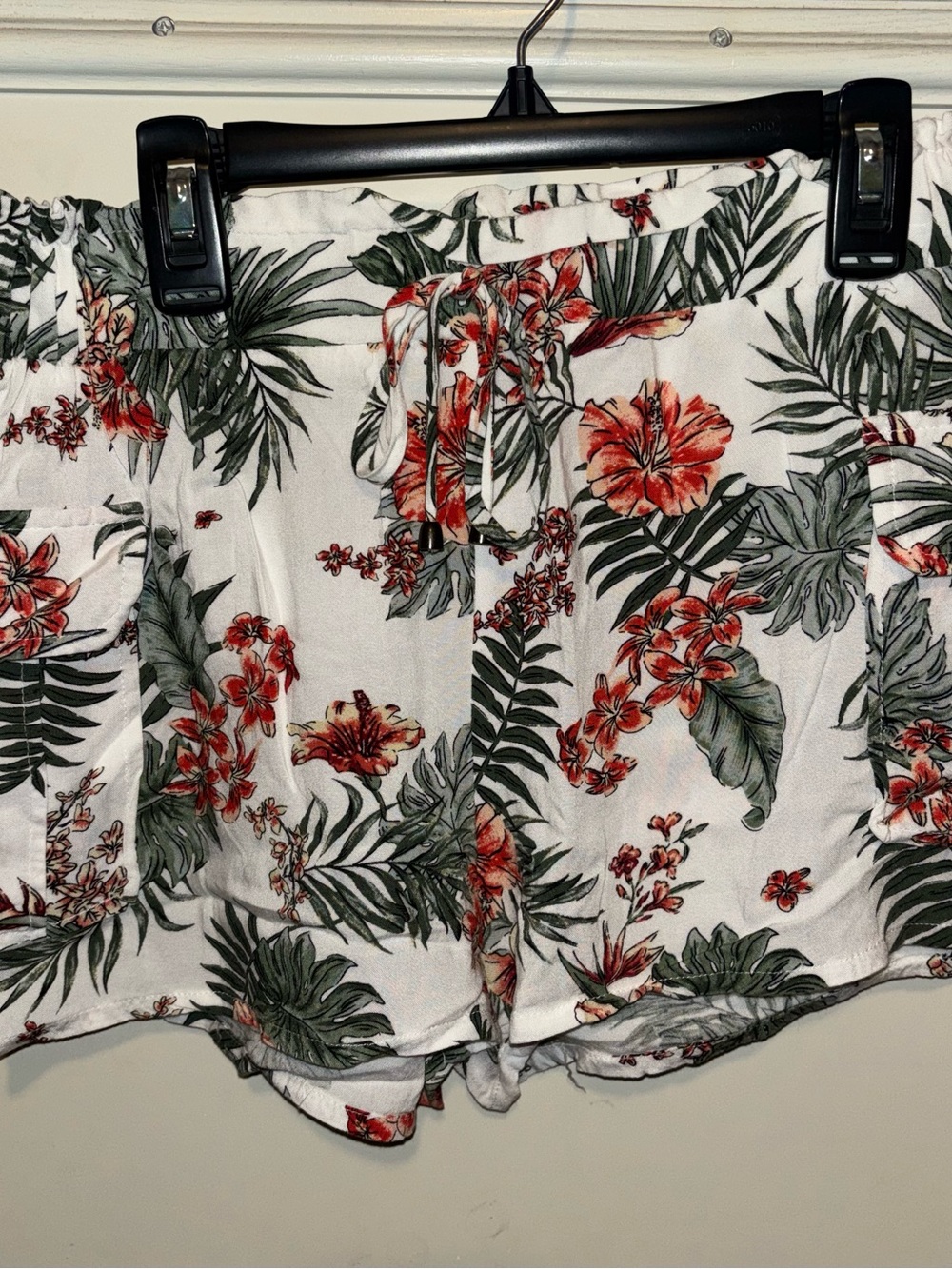 Joe B White Tropical Floral Drawstring Women's Athletic Shorts